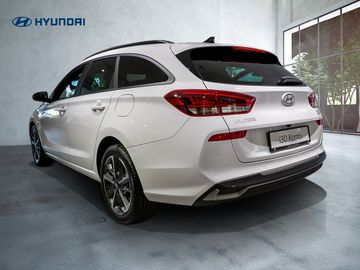Hyundai i30 cw 1.6 Trend Navi Spurhalteassistent Kamera