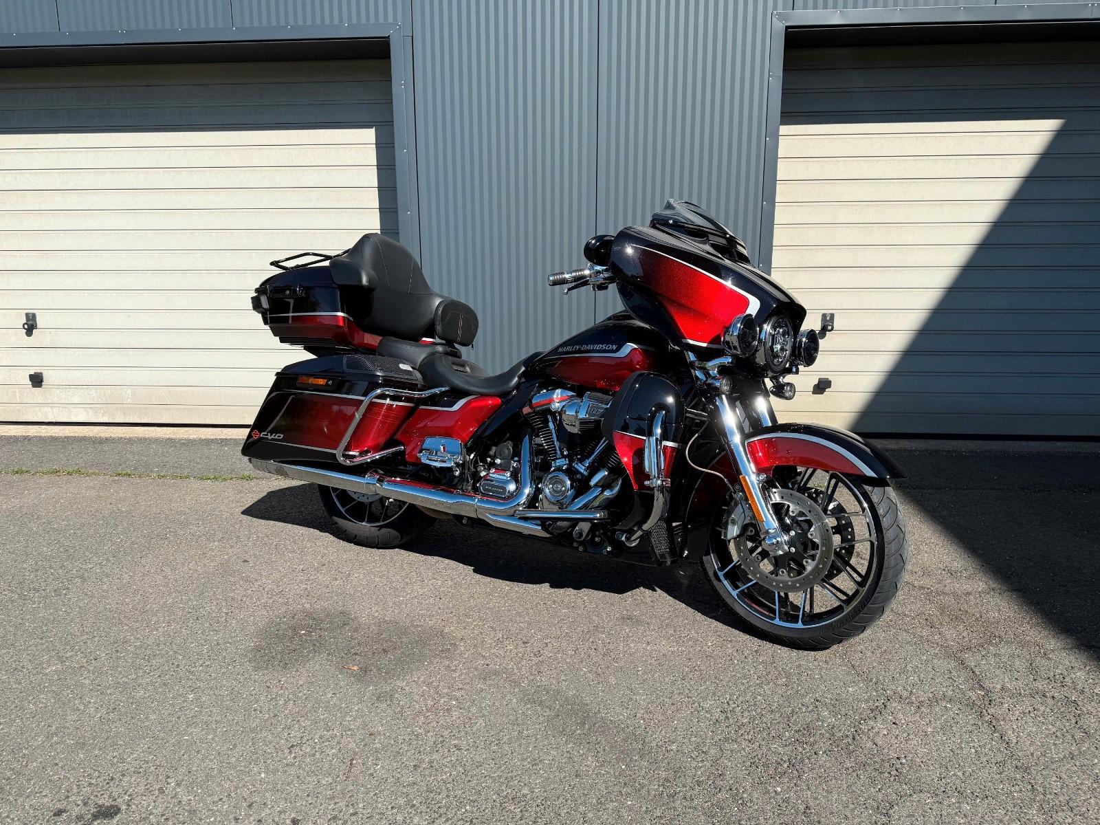 Harley-Davidson CVO Street Glide ´21 5HD1... J&H