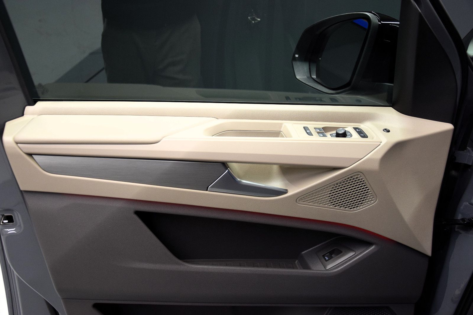 Fahrzeugabbildung Volkswagen T7 Multivan Edition ACC Standheizung AHK Kamera