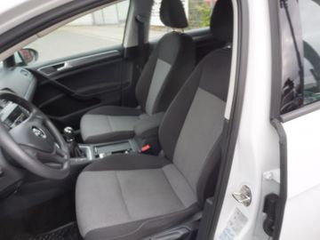 Volkswagen Golf - 7
