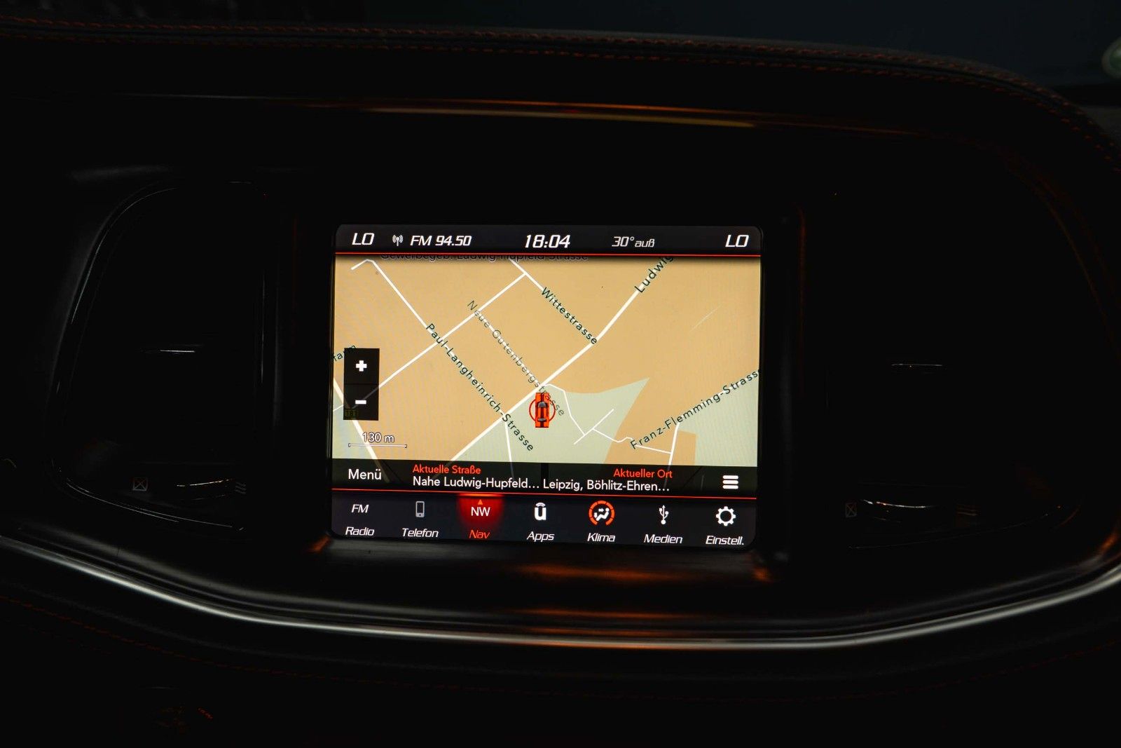 Fahrzeugabbildung Dodge Challenger 6.4 V8 SRT 392 R/T SCATPACK RED DEVIL