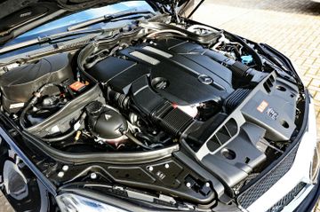 Fahrzeugabbildung Mercedes-Benz E 400 Cabrio | ILS | DISTRONIC | AMG-SPORTPAKET