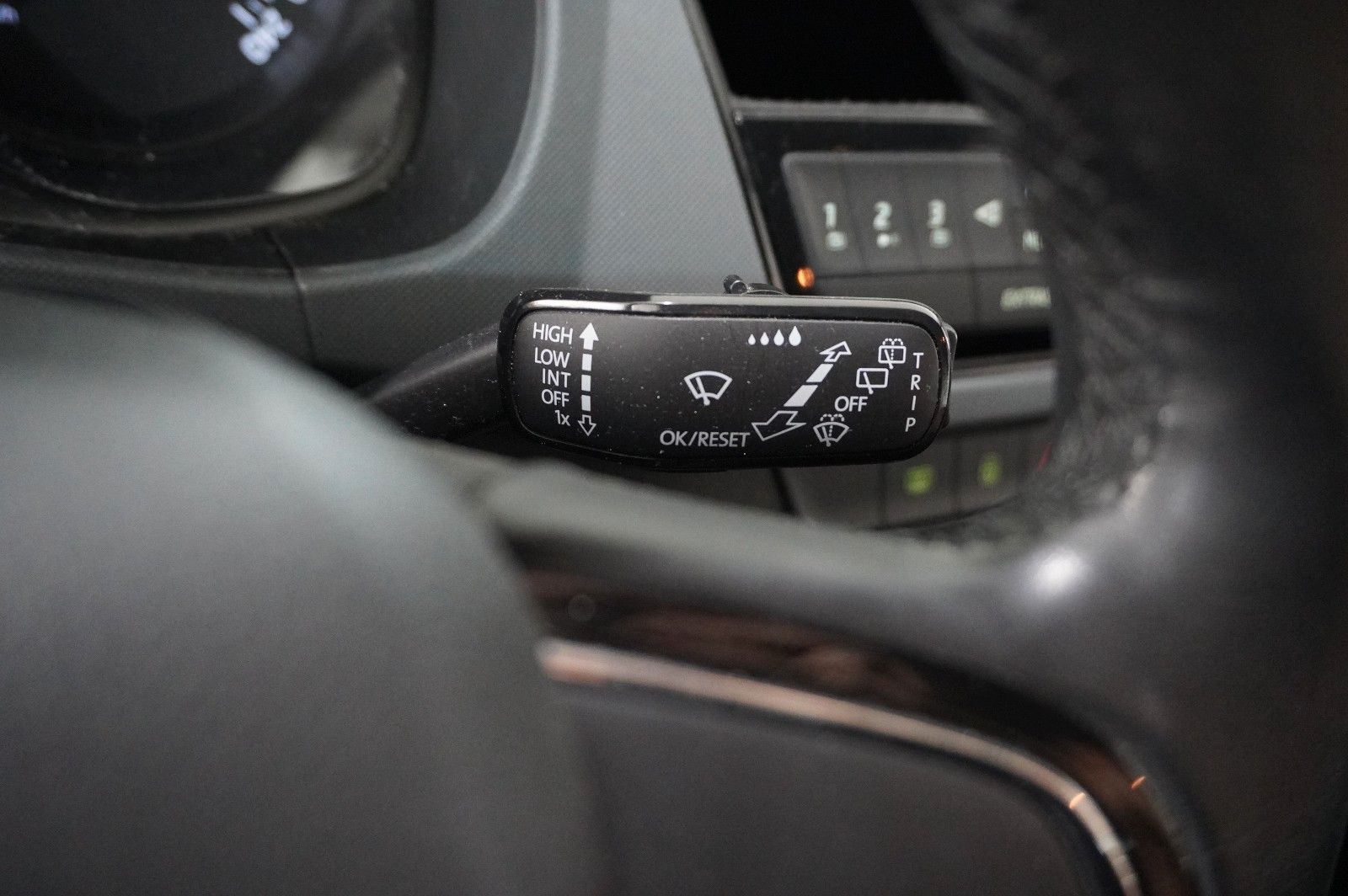 Fahrzeugabbildung SKODA Fabia LIM. 1.0 ACTIVE KLIMA/NEBEL/USB/AHK