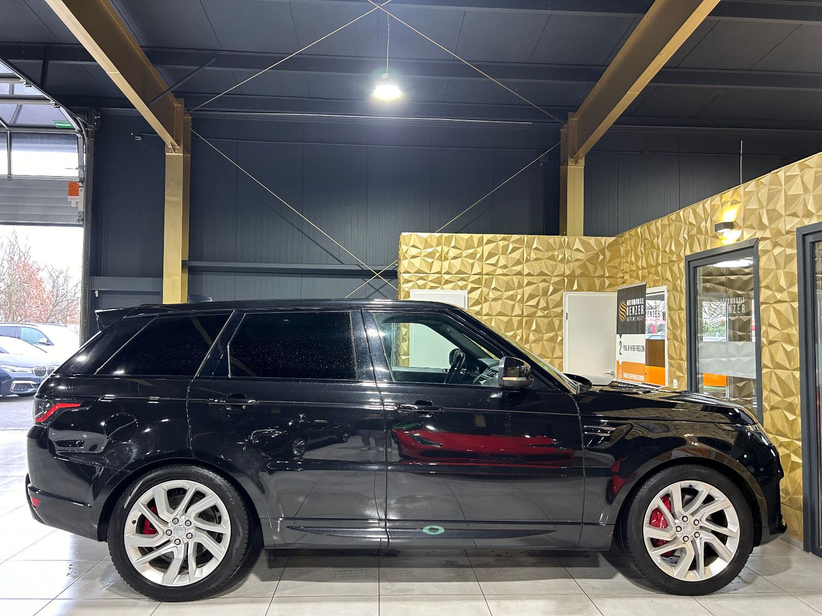 Fahrzeugabbildung Land Rover Range Rover Sport HSE D350/MEMORY/APPLE/KAMERA