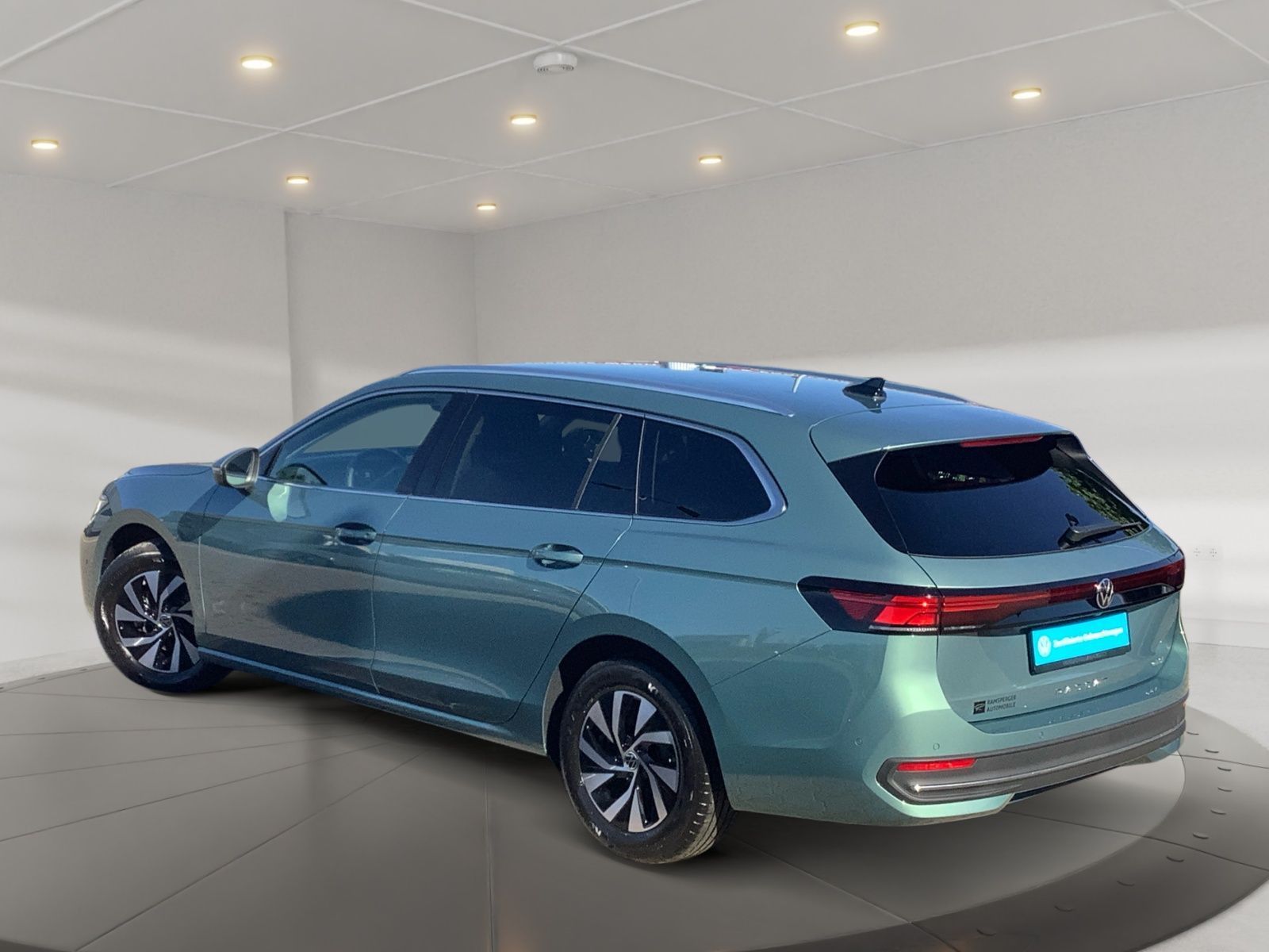 Volkswagen Passat Variant 1.5 TSI DSG Business ACC LED Navi foto 4