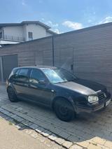 Volkswagen Golf 1.6 Basis Basis