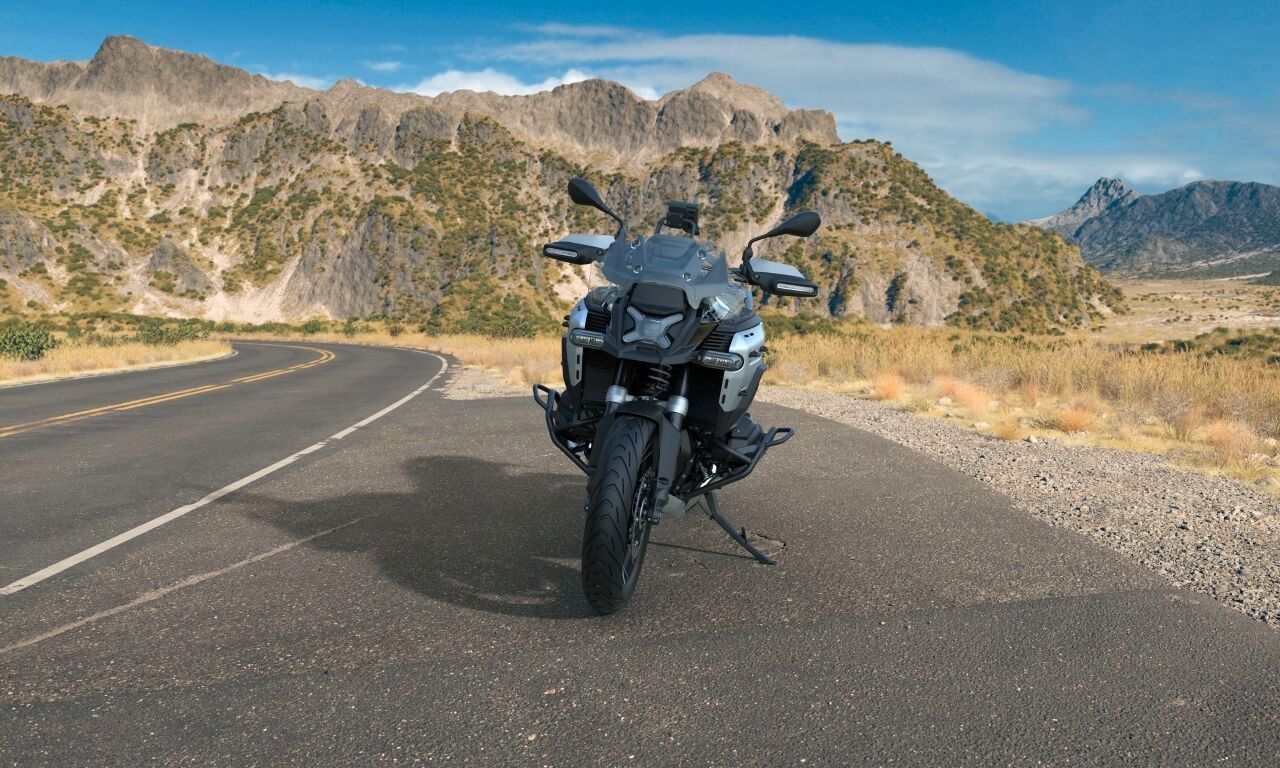 Fahrzeugabbildung BMW R 1300 GS Adventure Triple Black ASA 3 Pakete Ad