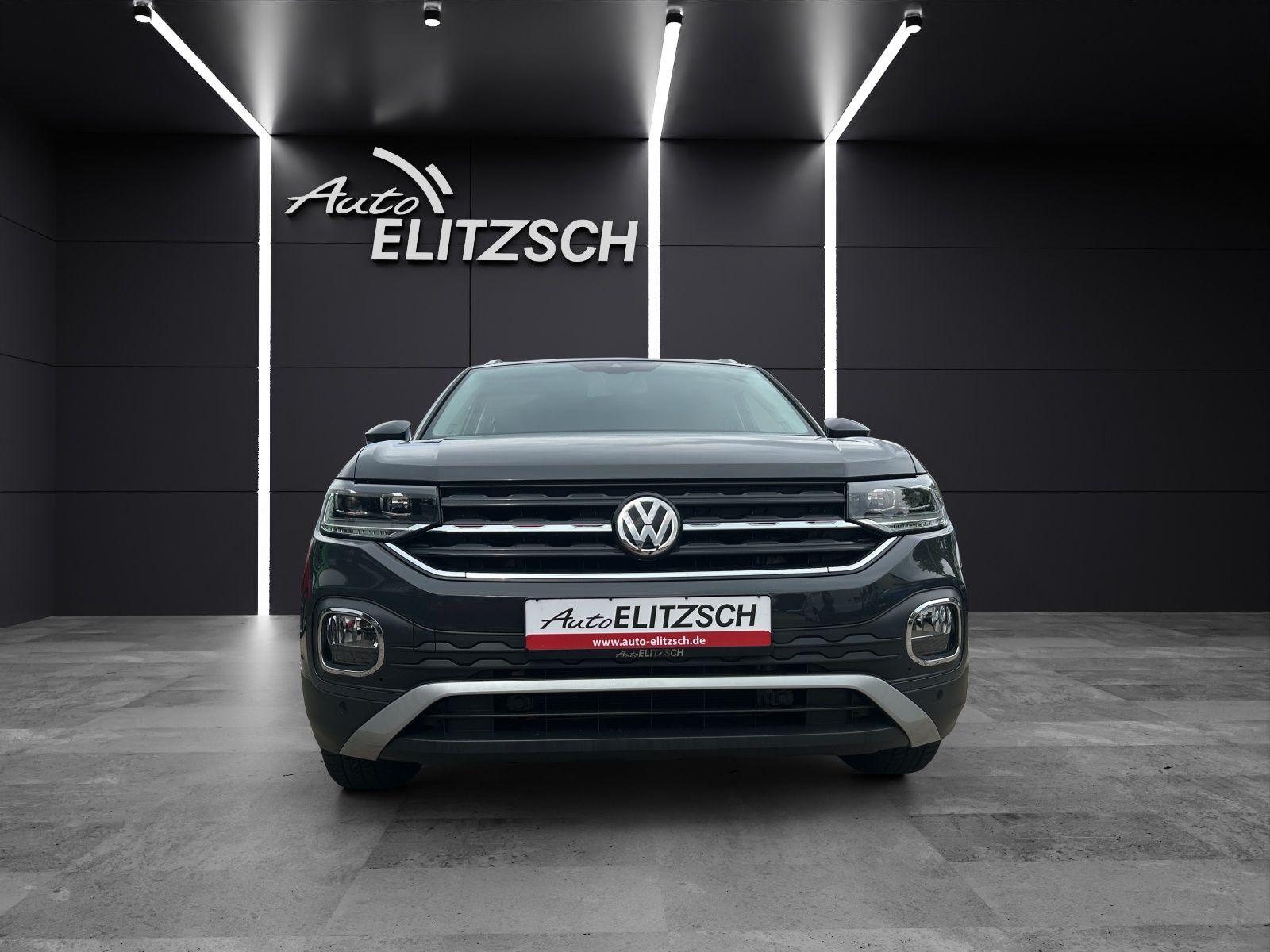 Fahrzeugabbildung Volkswagen T-Cross Style DSG LED Navi VC RFK SHZ 17"