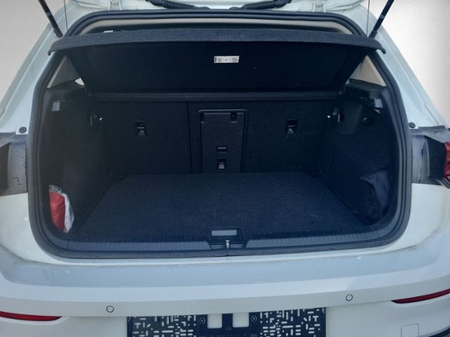 Golf VIII 1.5 TSI ACTIVE STANDHZ+RFK+HEAD-UP+NAV