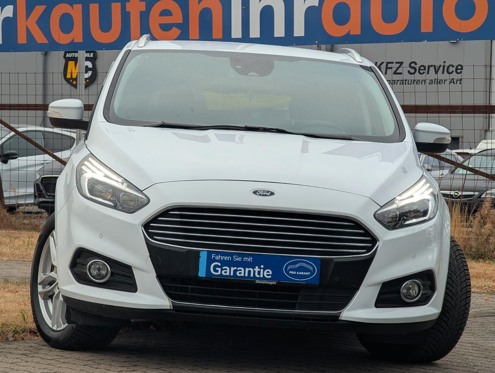 Ford S-Max S-MAX Titanium*1-HAND*7-SITZE*PDC*KAMERA !
