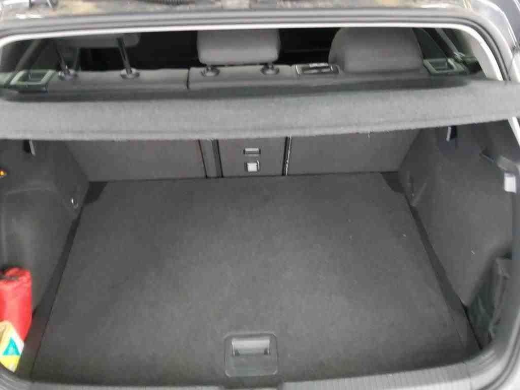 Volkswagen Golf - Bild 6