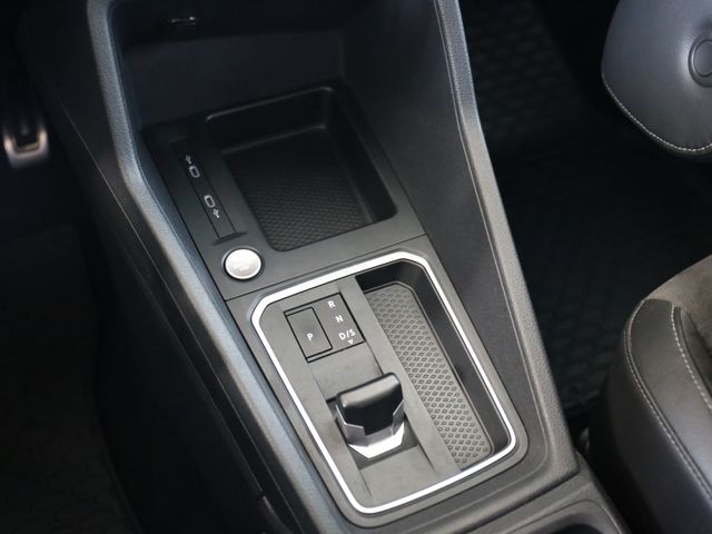 Volkswagen Caddy 2.0TDI DSG STYLE LED NAVI ACC KAMERA AHK