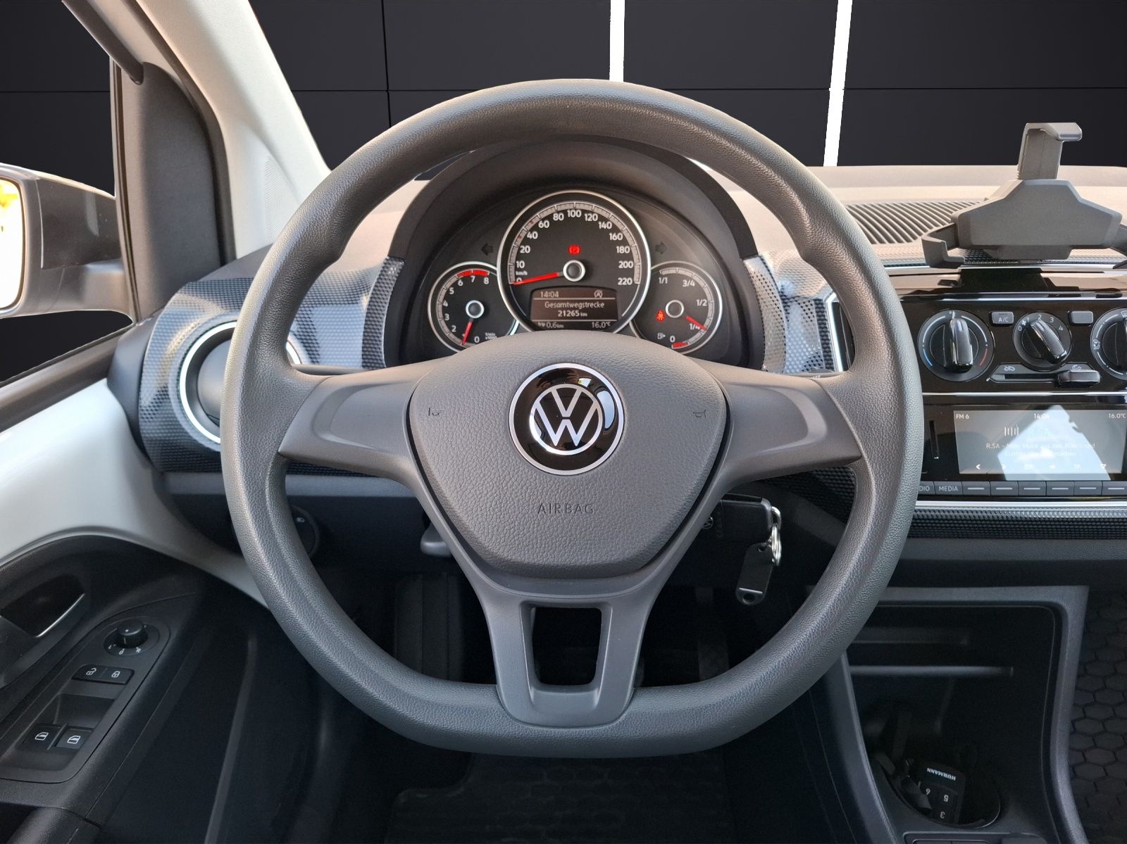 Fahrzeugabbildung Volkswagen up! Klima DAB SH