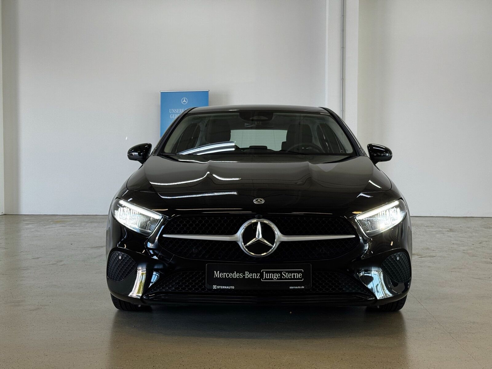 Mercedes-Benz A 180 d MBUX Prem RüCam LED SpurAssis Parktronic imagem 3