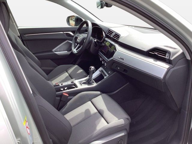 Audi Q3 Sportback 45TFSIe S-line Matrix LED Scheinwer foto 15