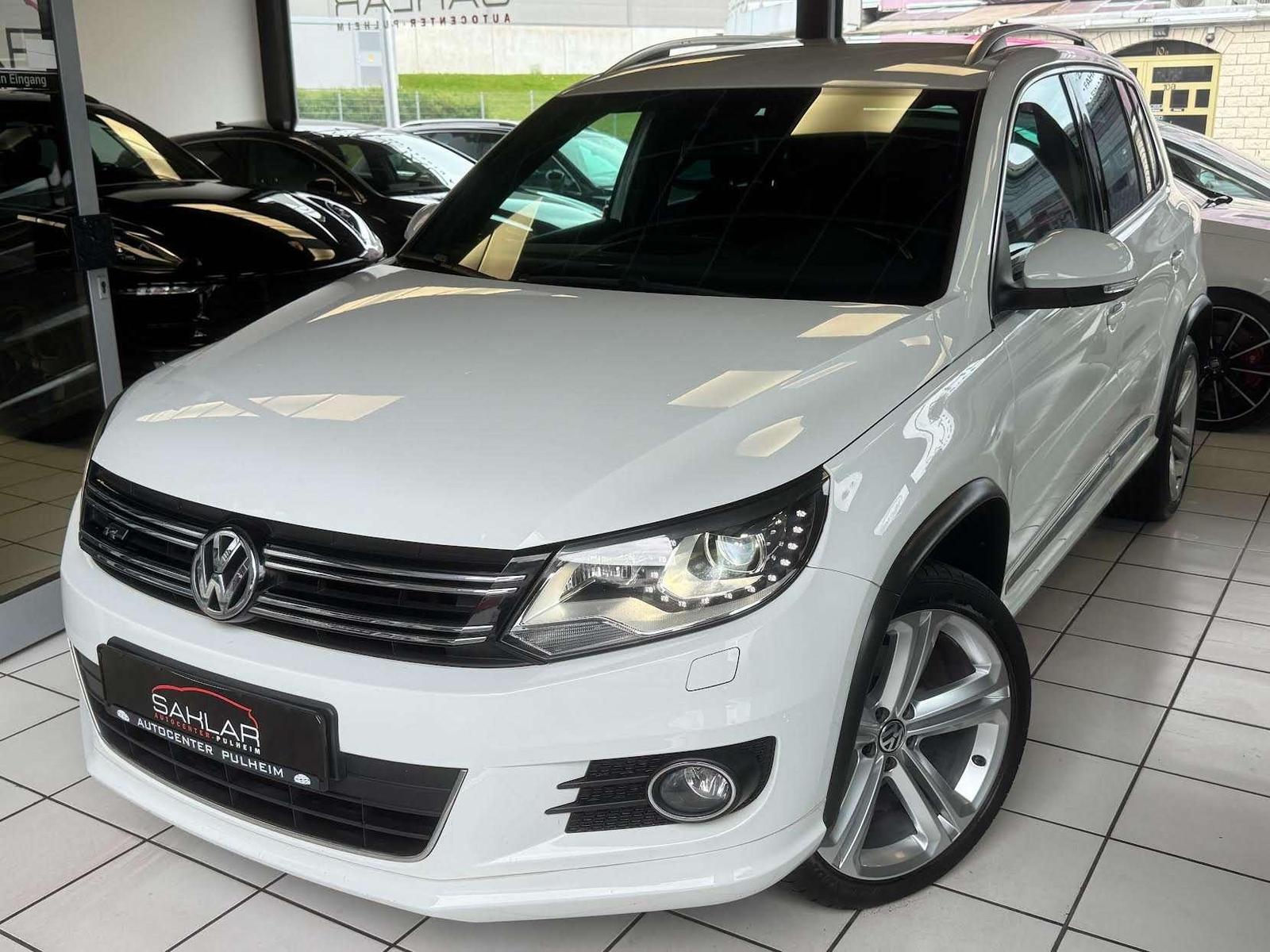 Volkswagen Tiguan R-LINE NAVI AHK KAMERA 4-MOTION LED