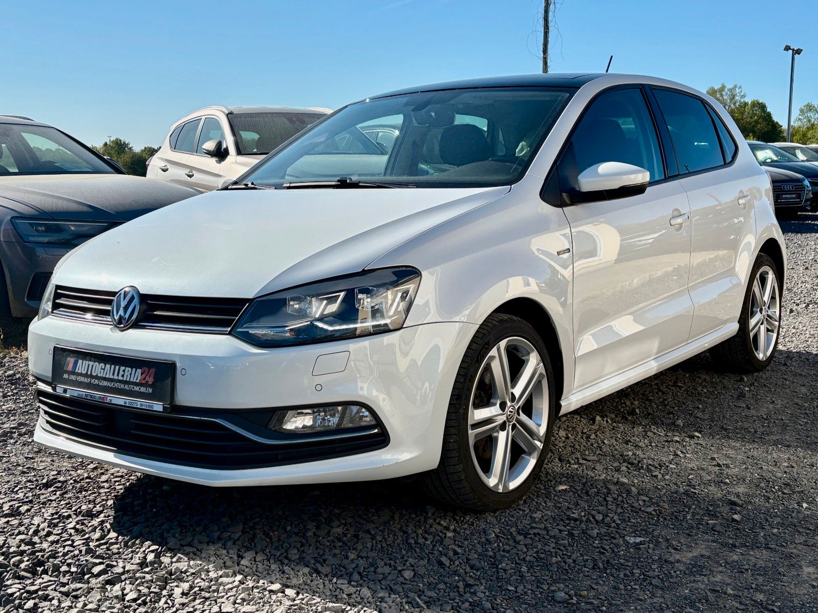 Fahrzeugabbildung Volkswagen Polo V Lounge 1.2 TSI 81kW LED Glasdach PDC Spor