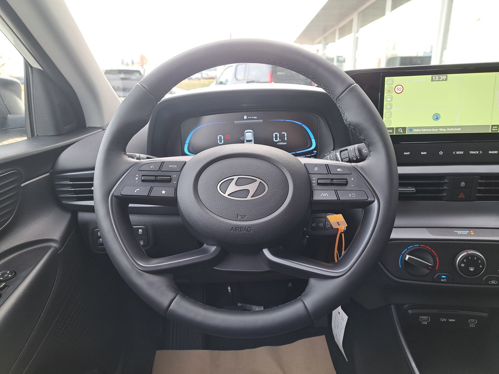 Fahrzeugabbildung Hyundai i20 1.2 NAVI ALU WINTERPAKET KAMERA KLIMA