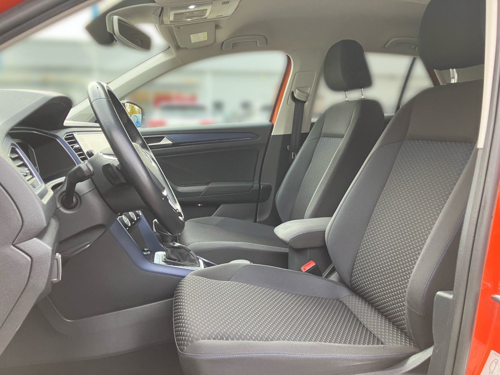 Volkswagen T-Roc - Bild 11