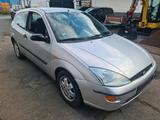 Ford Focus 1.6 benziner Tüv 06/2027 - Ford Focus aus 2000: 1.6