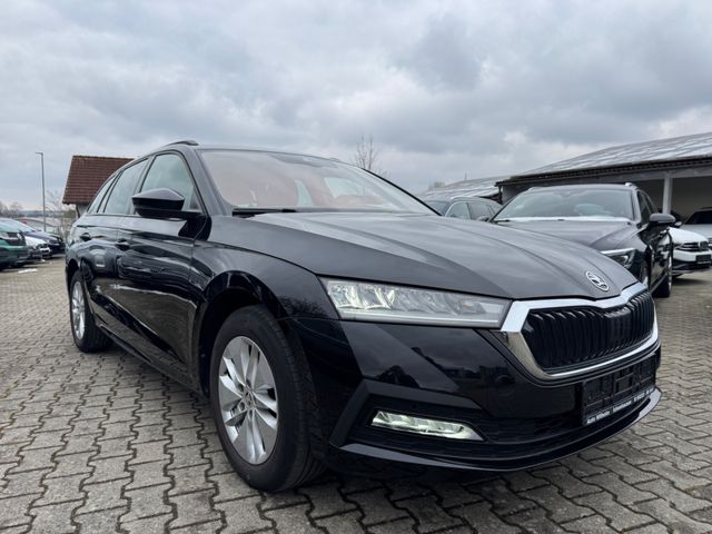 Skoda Octavia Combi Ambition 2.0 TDI AHK Navi Keyless