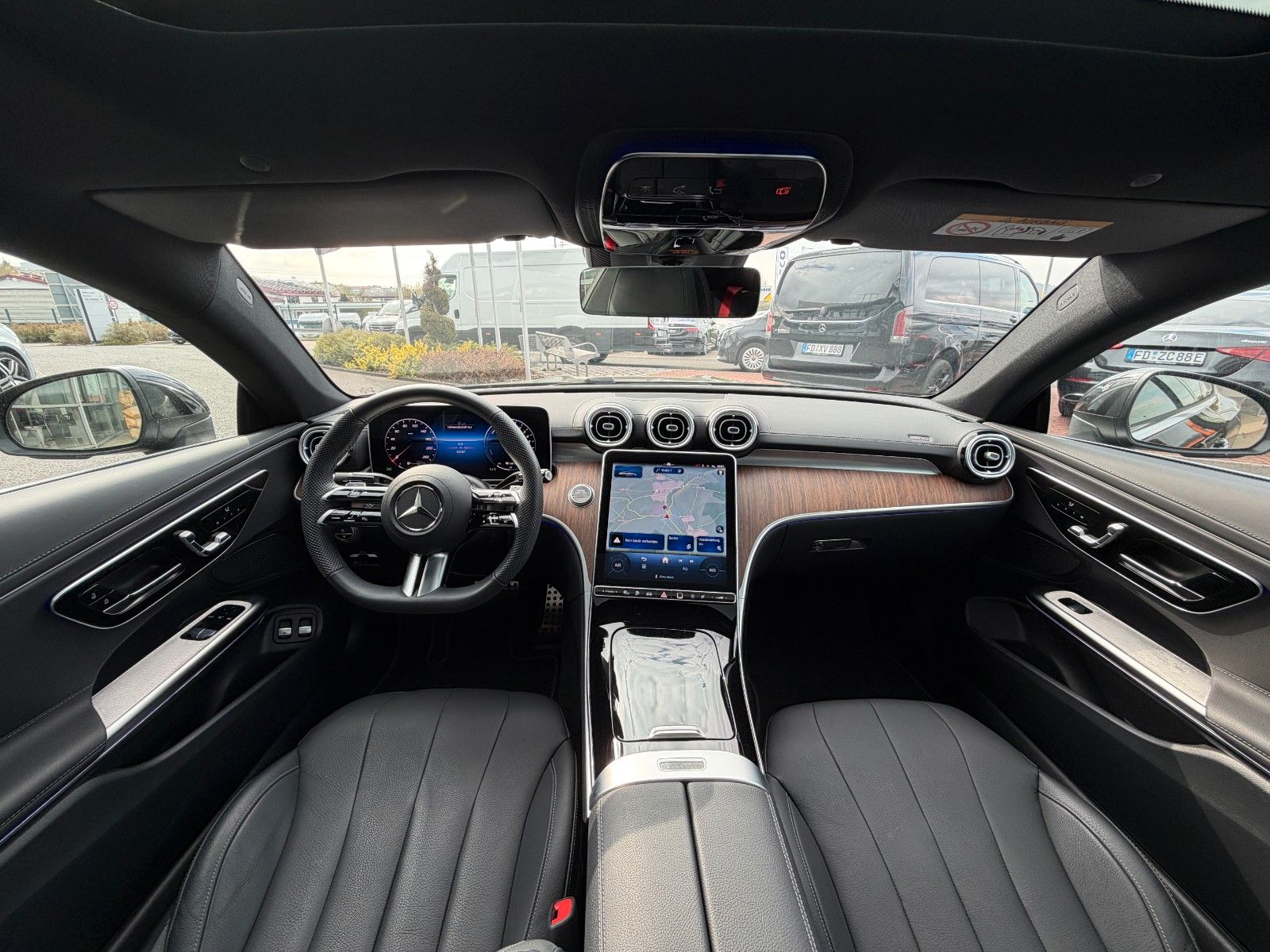 Fahrzeugabbildung Mercedes-Benz CLE 300 e AMG Premium Distr+Pano+360°+Digital