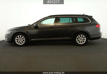 Volkswagen Passat Variant - 2