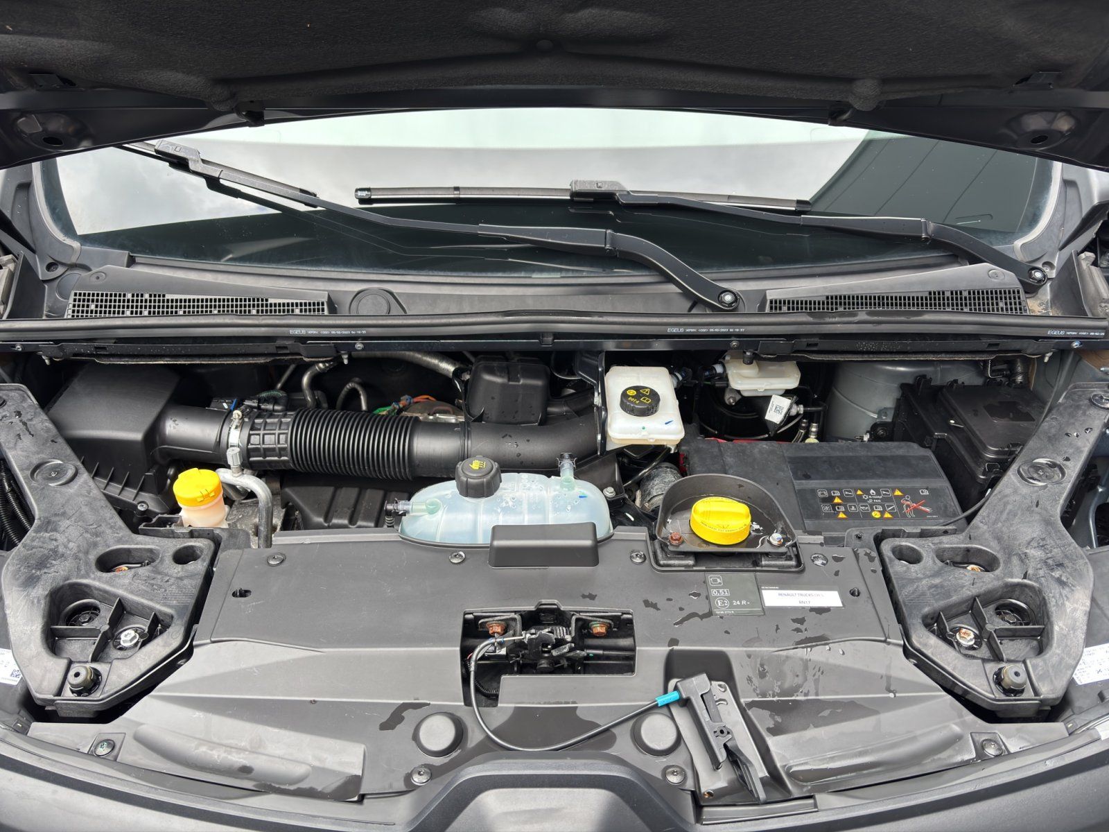 Fahrzeugabbildung Renault Trafic  L2H1 3,0t Komfort