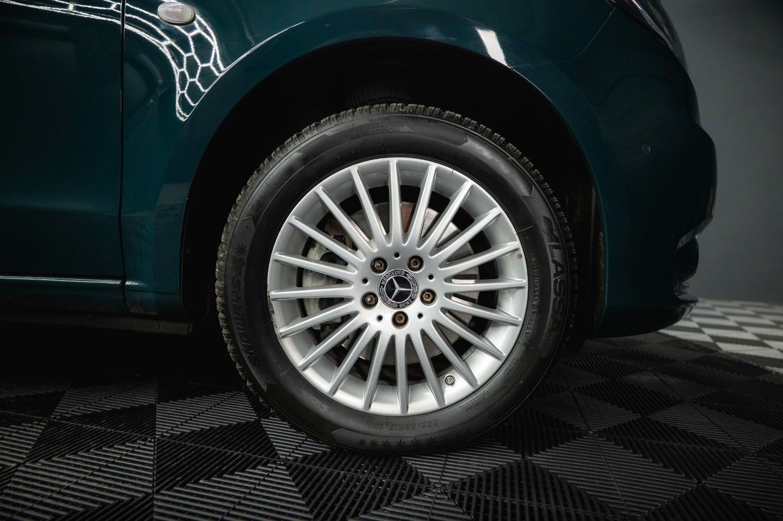 Fahrzeugabbildung Mercedes-Benz Vito Mixto 119 CDI lang *LED*Kamera*CarPlay*19%*