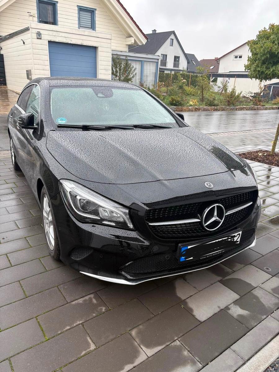 Mercedes-Benz CLA 220 Shooting Brake