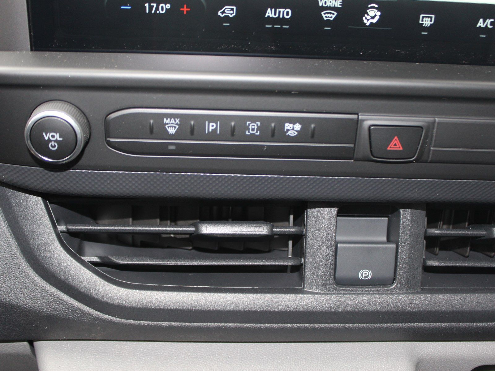 Fahrzeugabbildung Ford Transit Custom 320 L2 Trend Doppelkabine FWD