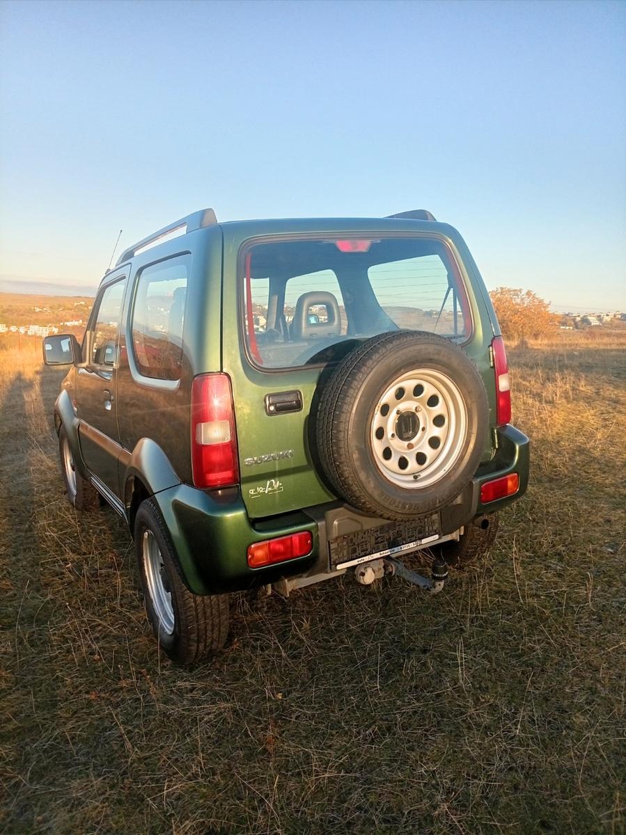 Suzuki Jimny 2009 — engine 1.461 cm³, 86 HP (63kW)
