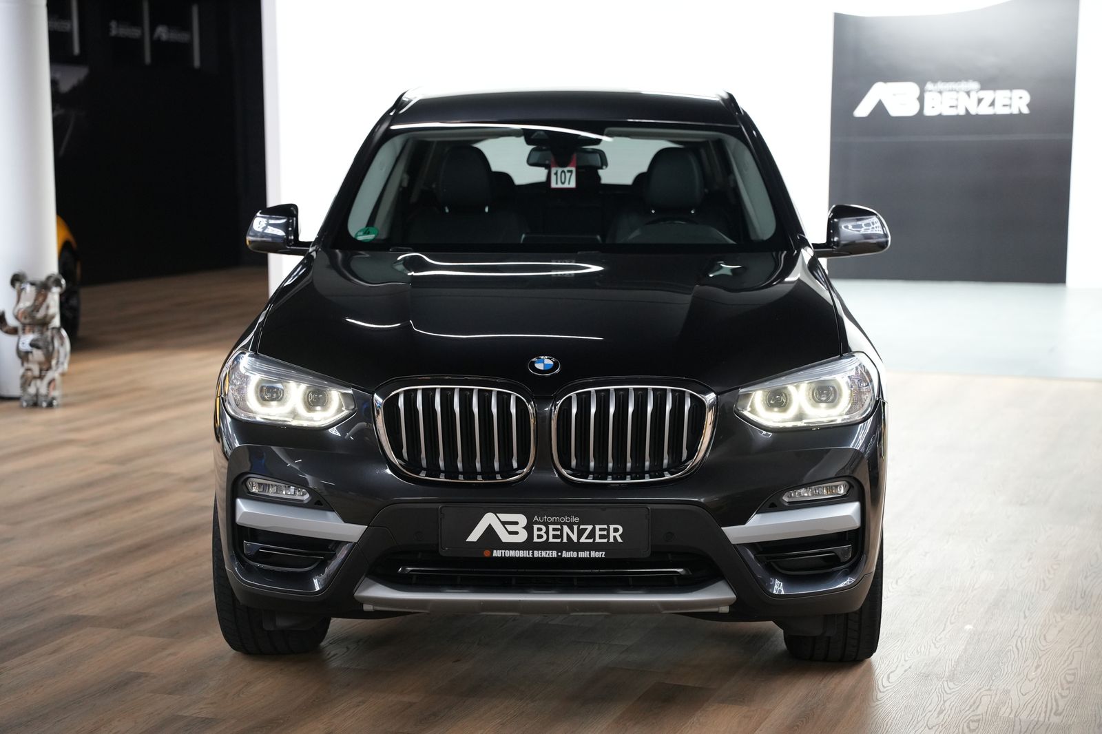 Fahrzeugabbildung BMW X3 xDrive 20 d xLine *Shadow-Line*LED*Leder*SHZ
