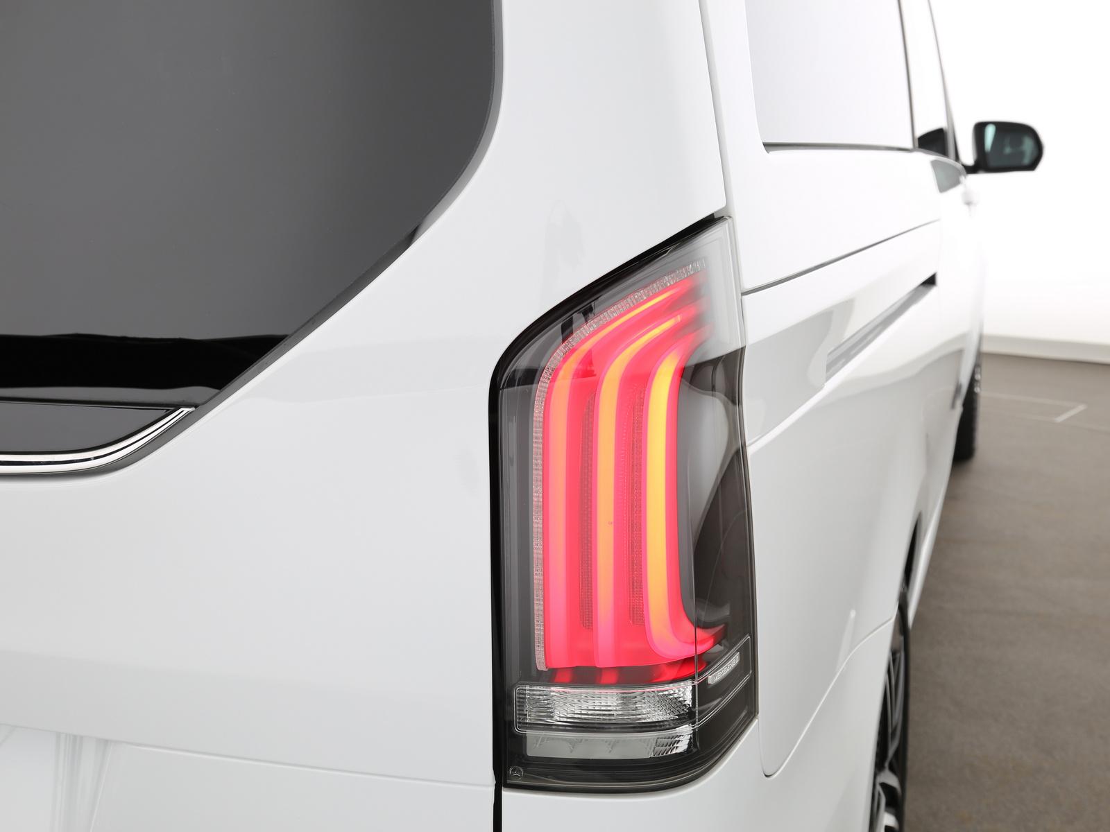 Mercedes-Benz V 250 d lang AMG-Line  LED Navi AHK ACC Kamera A