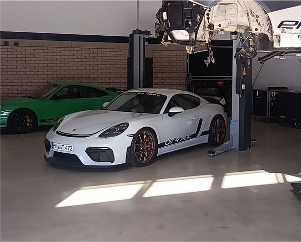 Porsche Cayman GT4 MR PDK Manthey Racing