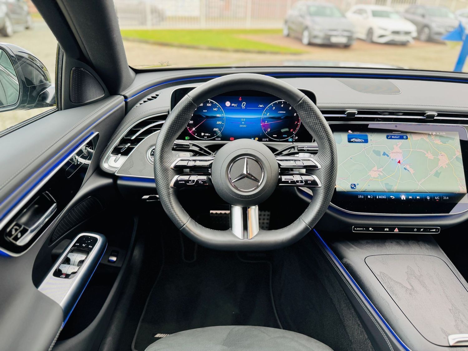 Fahrzeugabbildung Mercedes-Benz E 200 AMG Advanced NIGHT, RFK, Totw., LED, Winte
