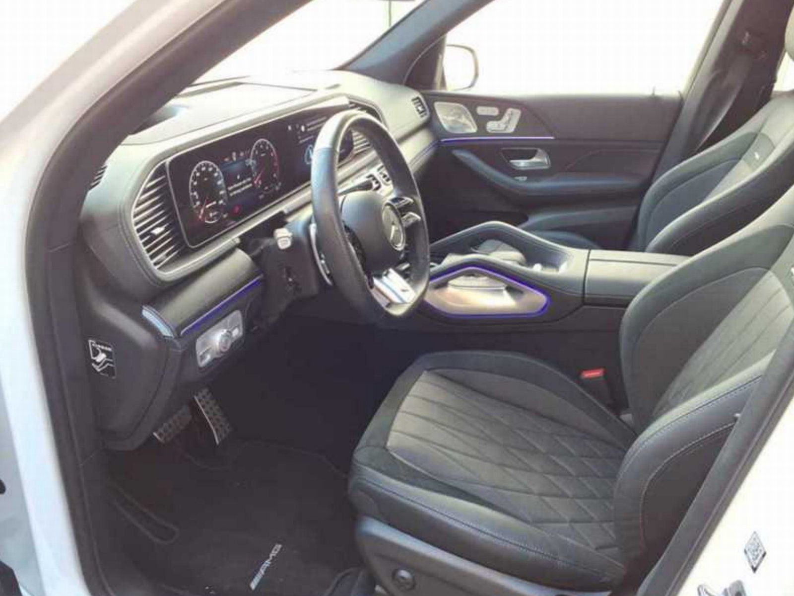 Fahrzeugabbildung Mercedes-Benz GLE 53 AMG Prem AHK ExclusivNappa DISTRO Standhz