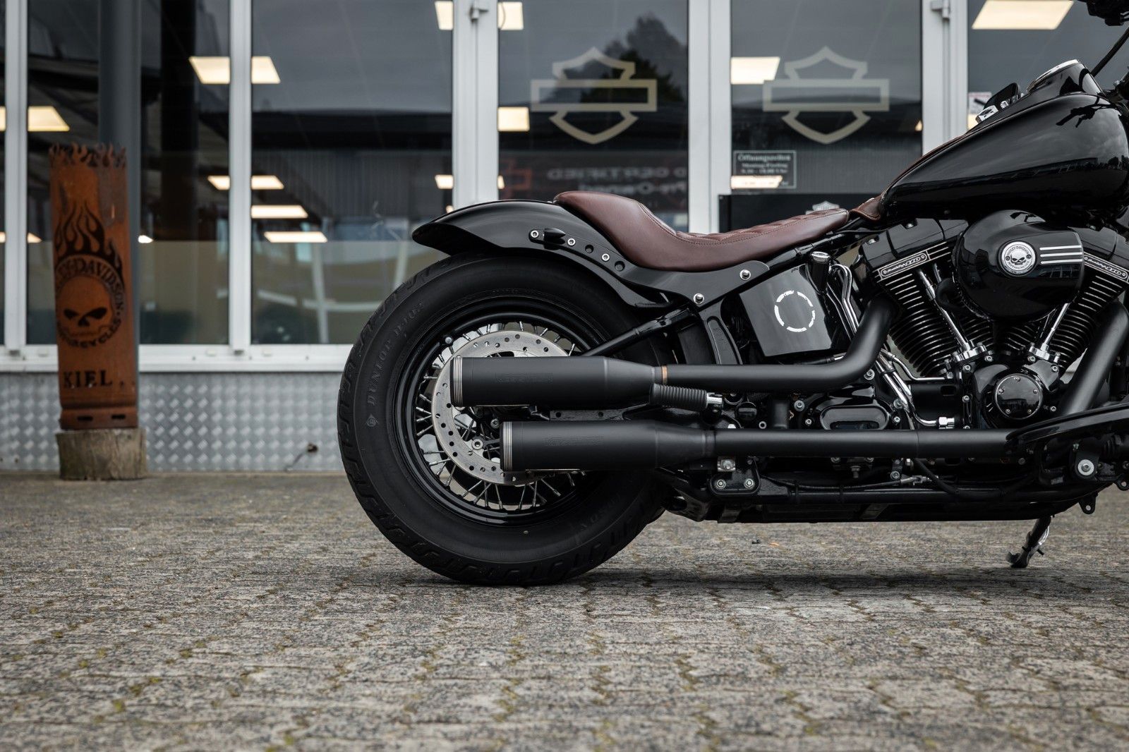 Fahrzeugabbildung Harley-Davidson FLSS SOFTAIL SLIM S 110 cui - Kesstech-Heckumbau