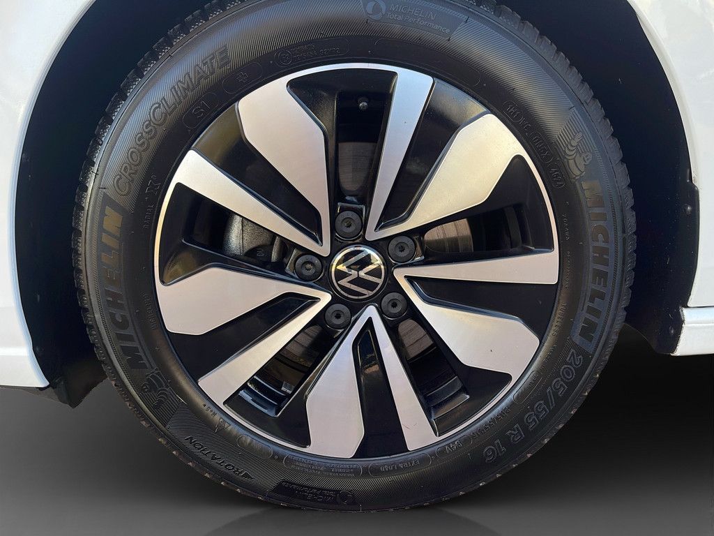 Volkswagen Golf - Bild 9