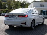 BMW 320 Baureihe 3 Lim. 320 i Luxury Line - BMW 320 in Dortmund