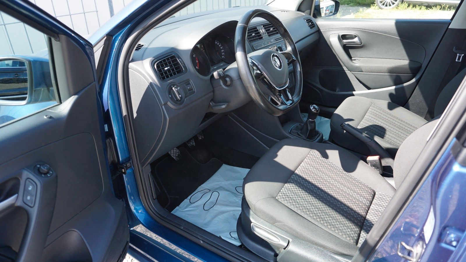 Fahrzeugabbildung Volkswagen Polo V Trendline BMT/Start-Stopp, Scheckheft