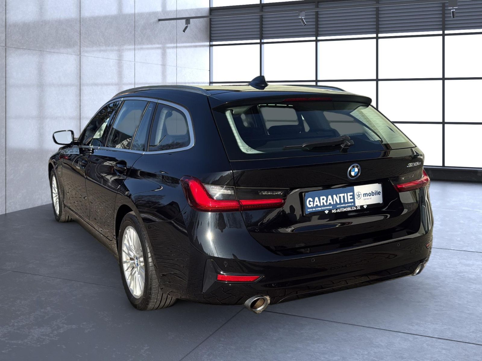 Fahrzeugabbildung BMW 320 e Sport Line/ 1. Hand / unfallfrei