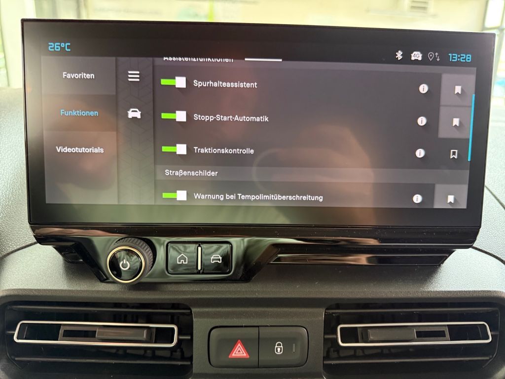 Fahrzeugabbildung Citroën Berlingo M BlueHDi 130 EAT8 MAX