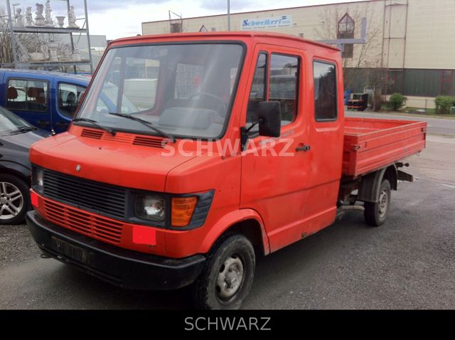 Mercedes-Benz 207 D DoKa Pritsche*7-Sitzer*AHK*Differentialsp*