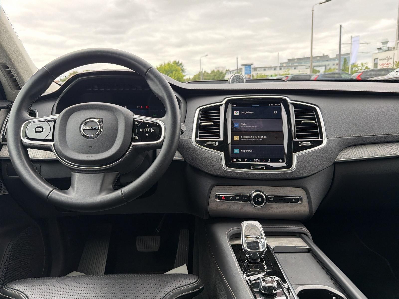 Volvo XC90 T8 AWD Ultra Dark 22 360° 4C AHK B&W PANO foto 15