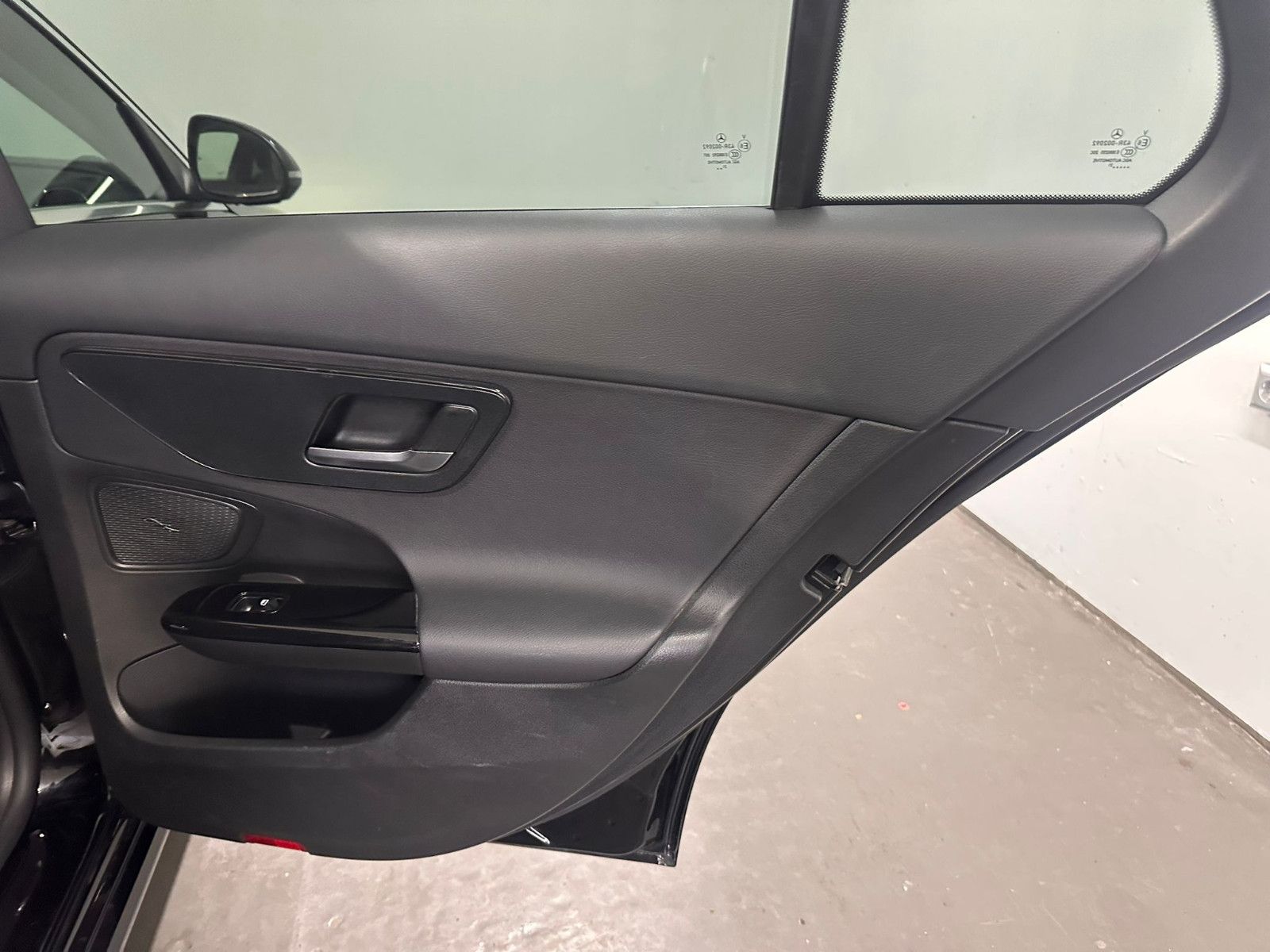 Fahrzeugabbildung Mercedes-Benz C 220 d T Autom.*AVANTGARDE*AHK*CARPLAY*