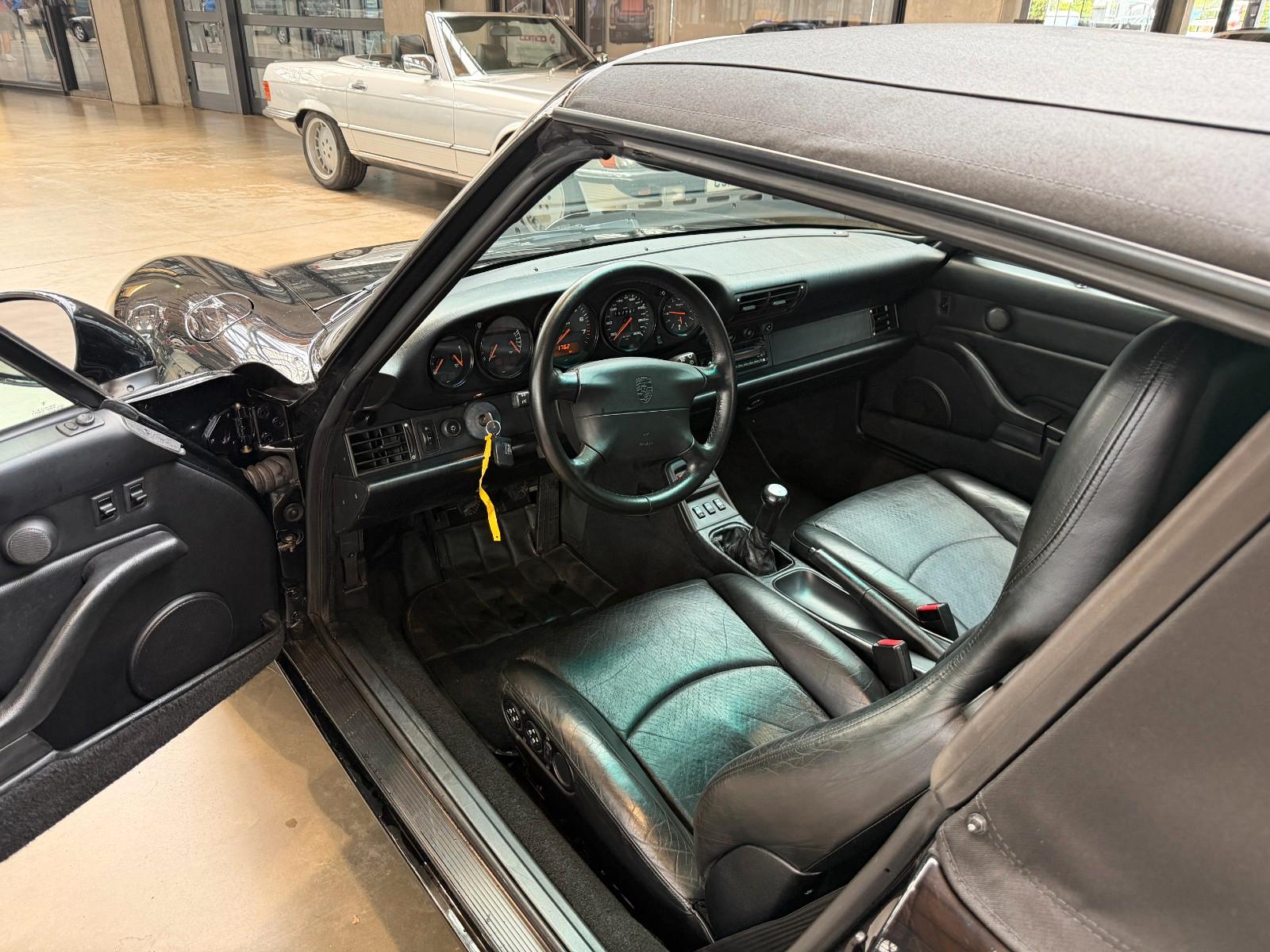 Porsche 993 Carrera Cabriolet BRD Schalter