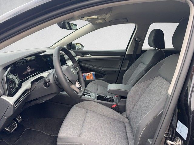 Fahrzeugabbildung Volkswagen Golf Variant Life 1,5 l eTSI OPF *Navi*