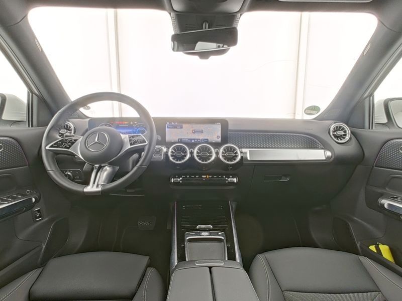 Mercedes-Benz EQB 250 Progressive Advanced 7Sitze LED SHZ 18 foto 6