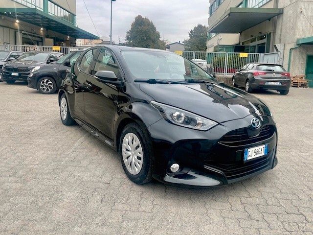Toyota Yaris 1.5 Hybrid 5 porte Business UNIPROP imagem 3